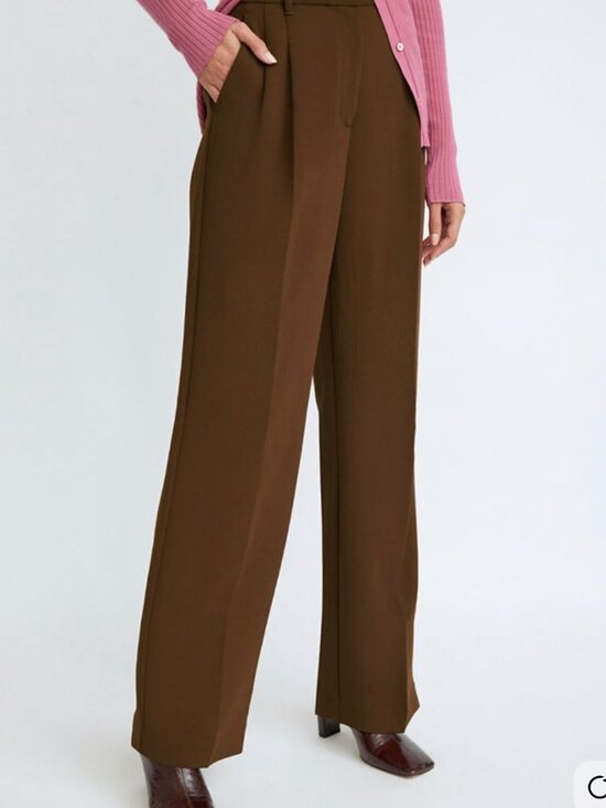 Aritzia Pants - NWT Aritzia Wilfred Effortless Pants Brown Cognac Sz 8